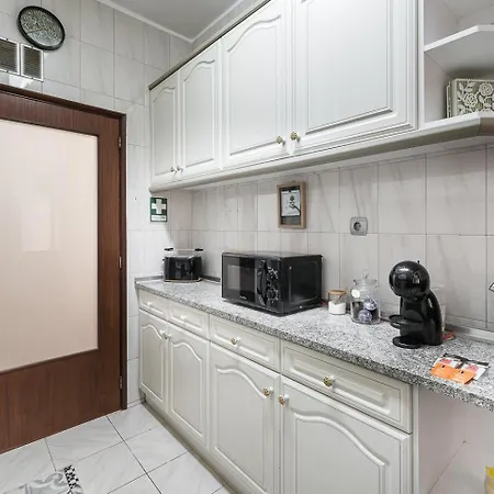 شقة Guestready - Sunny Family With Private Terrace *