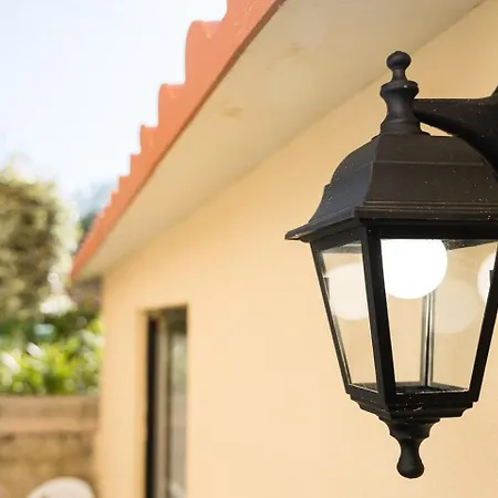 Lägenhet Guestready - Sunny Family With Private Terrace Oporto