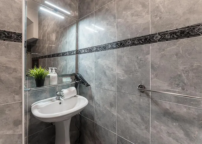 Guestready - Sunny Family With Private Terrace * Porto